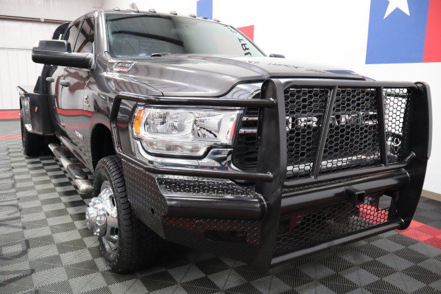 Used 2021 RAM 3500 Tradesman w/ Chrome Appearance Group AWD/4WD image 21