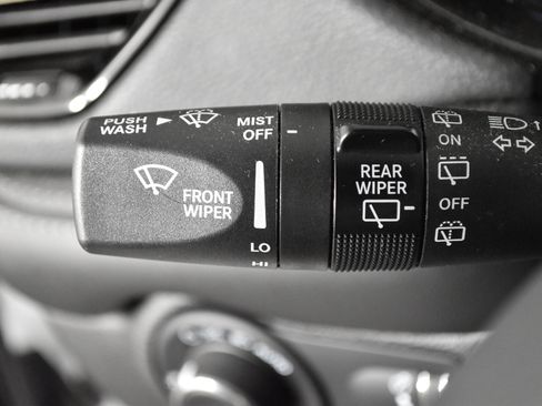 Used 2022 Dodge Durango GT image 23