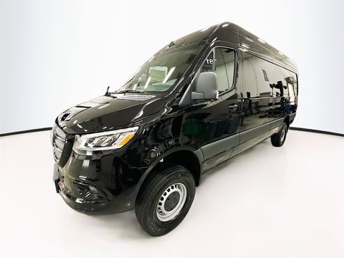 New 2026 Mercedes-Benz Sprinter 2500 image 3