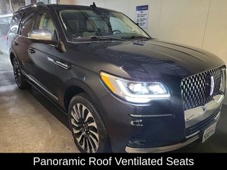 Used 2022 Lincoln Navigator Black Label video 1