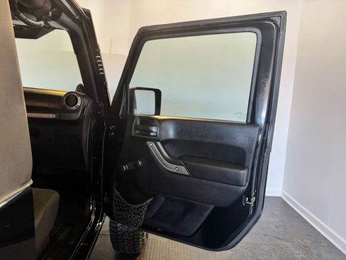 Used 2012 Jeep Wrangler Sport image 19