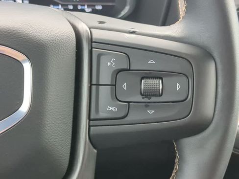 Used 2024 GMC Yukon XL AT4 w/ AT4 Premium Plus Package AWD/4WD image 23