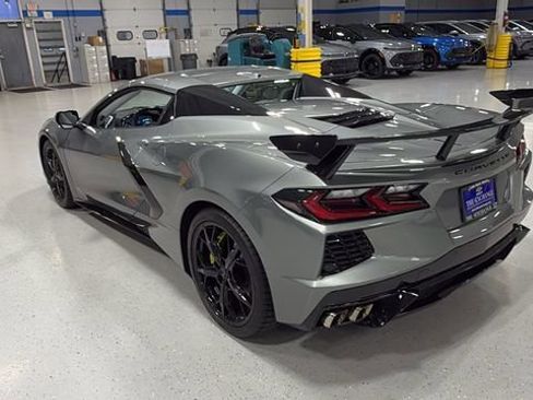 Used 2023 Chevrolet Corvette Stingray Premium Conv w/ Z51 Performance Package image 8