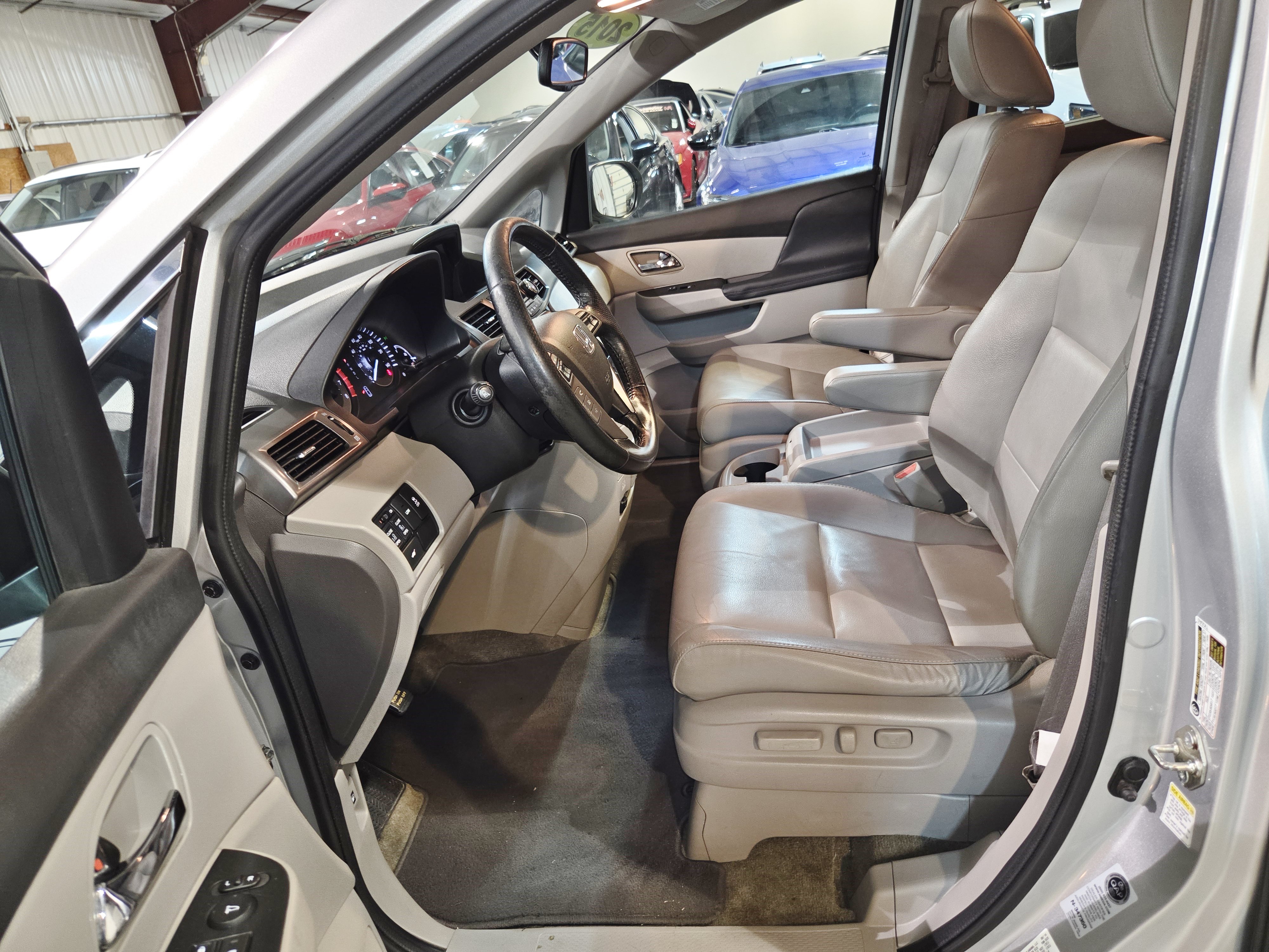 Used 2015 Honda Odyssey EX-L image 15