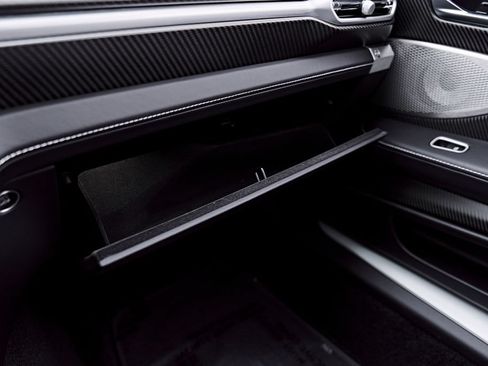 Used 2025 Aston Martin Vanquish RWD image 72