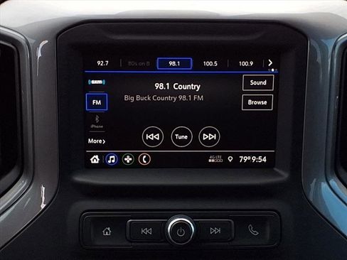 Used 2022 Chevrolet Silverado 1500 Custom w/ Safety Confidence Package image 14