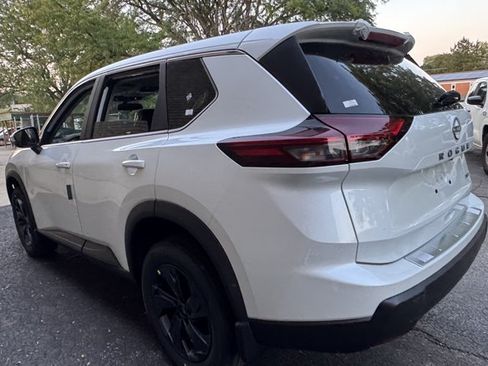 New 2026 Nissan Rogue SV w/ Cold Weather Package AWD/4WD image 19