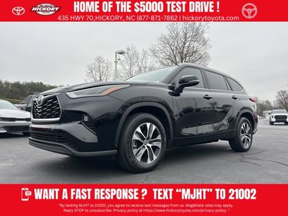 Used 2023 Toyota Highlander XLE