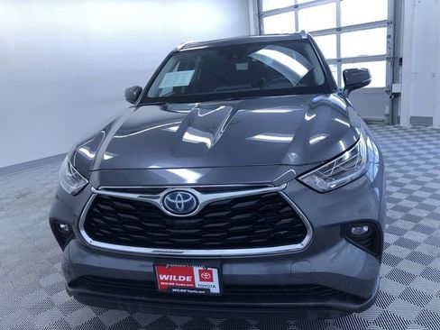 Used 2020 Toyota Highlander Limited image 16