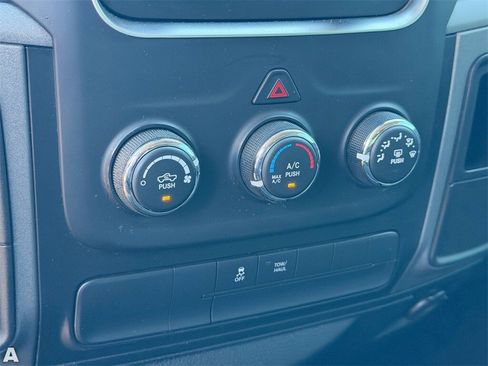 Used 2014 RAM 1500 Express image 27