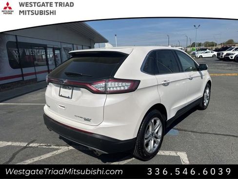 Used 2017 Ford Edge Titanium w/ Technology Package FWD image 10