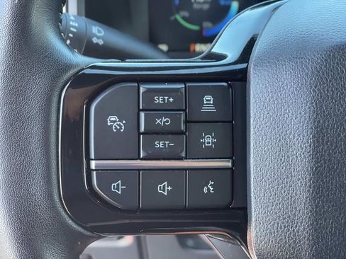 Certified 2022 Ford F150 Lightning Platinum image 9