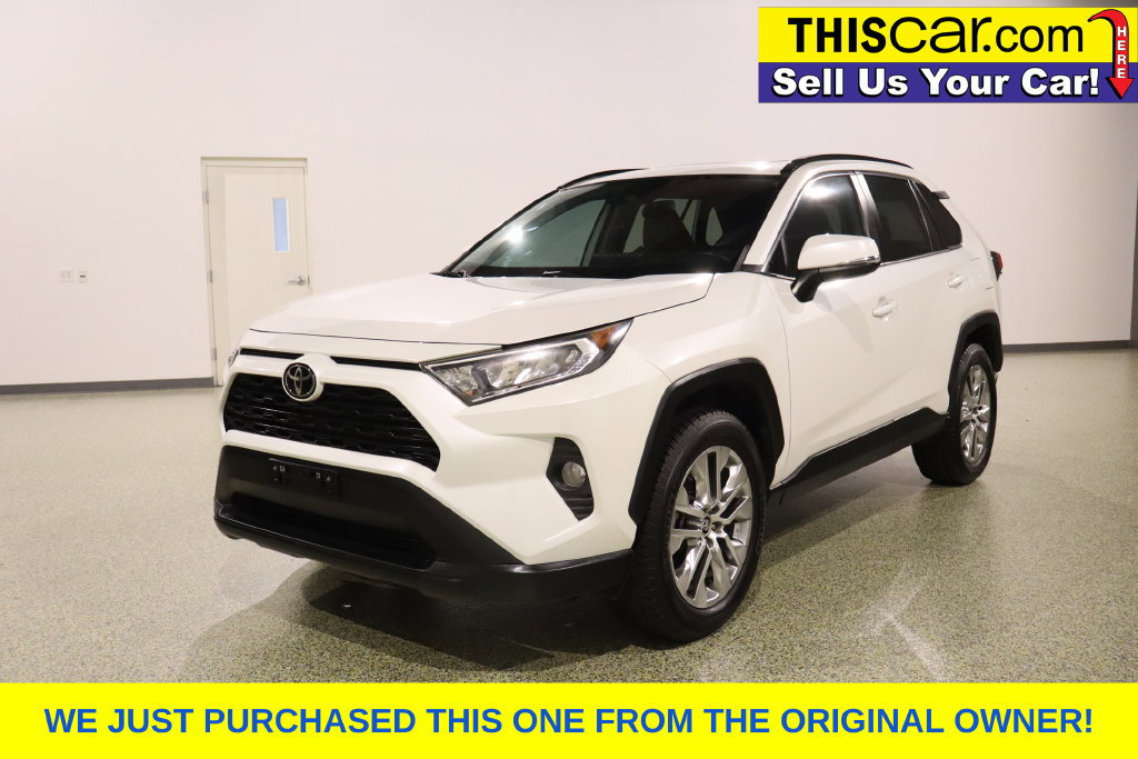 Used 2021 Toyota RAV4 XLE Premium FWD image 4