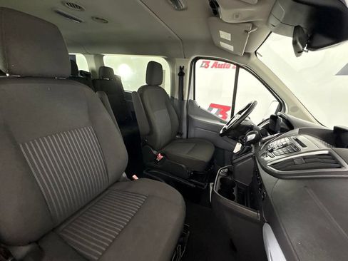 Used 2017 Ford Transit 350 XLT RWD image 30