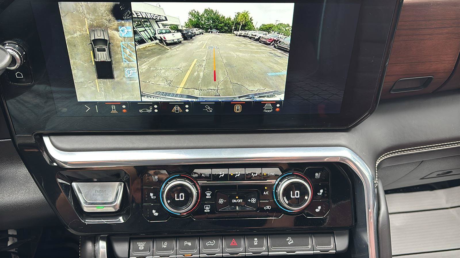 Certified 2024 GMC Sierra 2500 Denali Ultimate AWD/4WD image 35