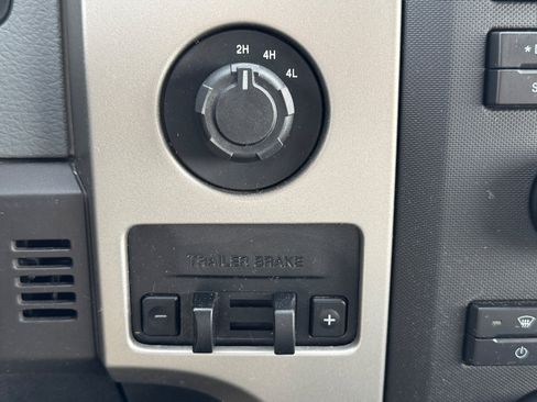 Used 2014 Ford F150 XLT w/ Trailer Tow Package image 13