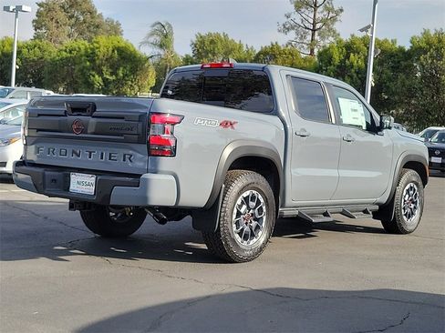 New 2025 Nissan Frontier PRO-4X w/ Pro Premium Package image 2