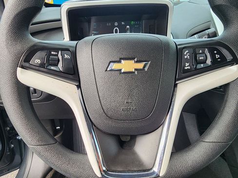 Used 2012 Chevrolet Volt FWD image 13
