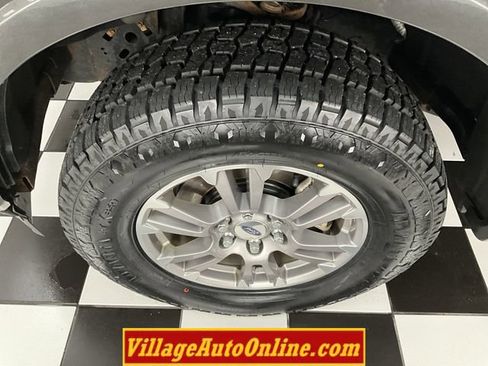 Used 2018 Ford F150 Lariat image 11