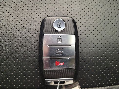 Used 2016 Kia Sorento EX w/ EX Premium Package FWD image 32