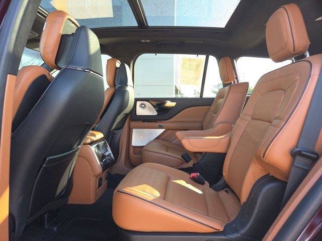 Used 2023 Lincoln Aviator Black Label AWD/4WD image 29