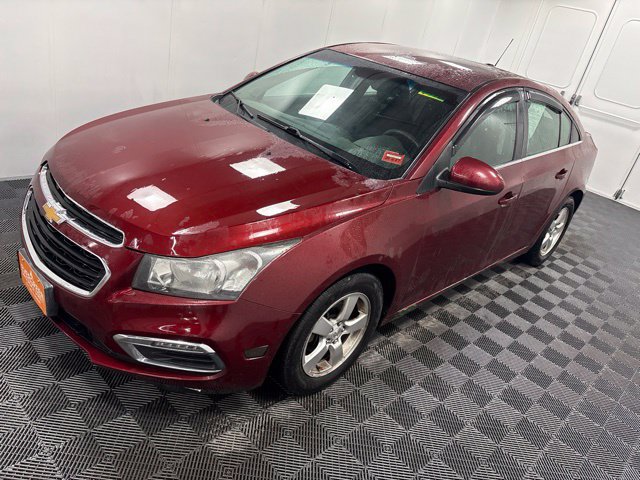 Used 2015 Chevrolet Cruze LT FWD image 3