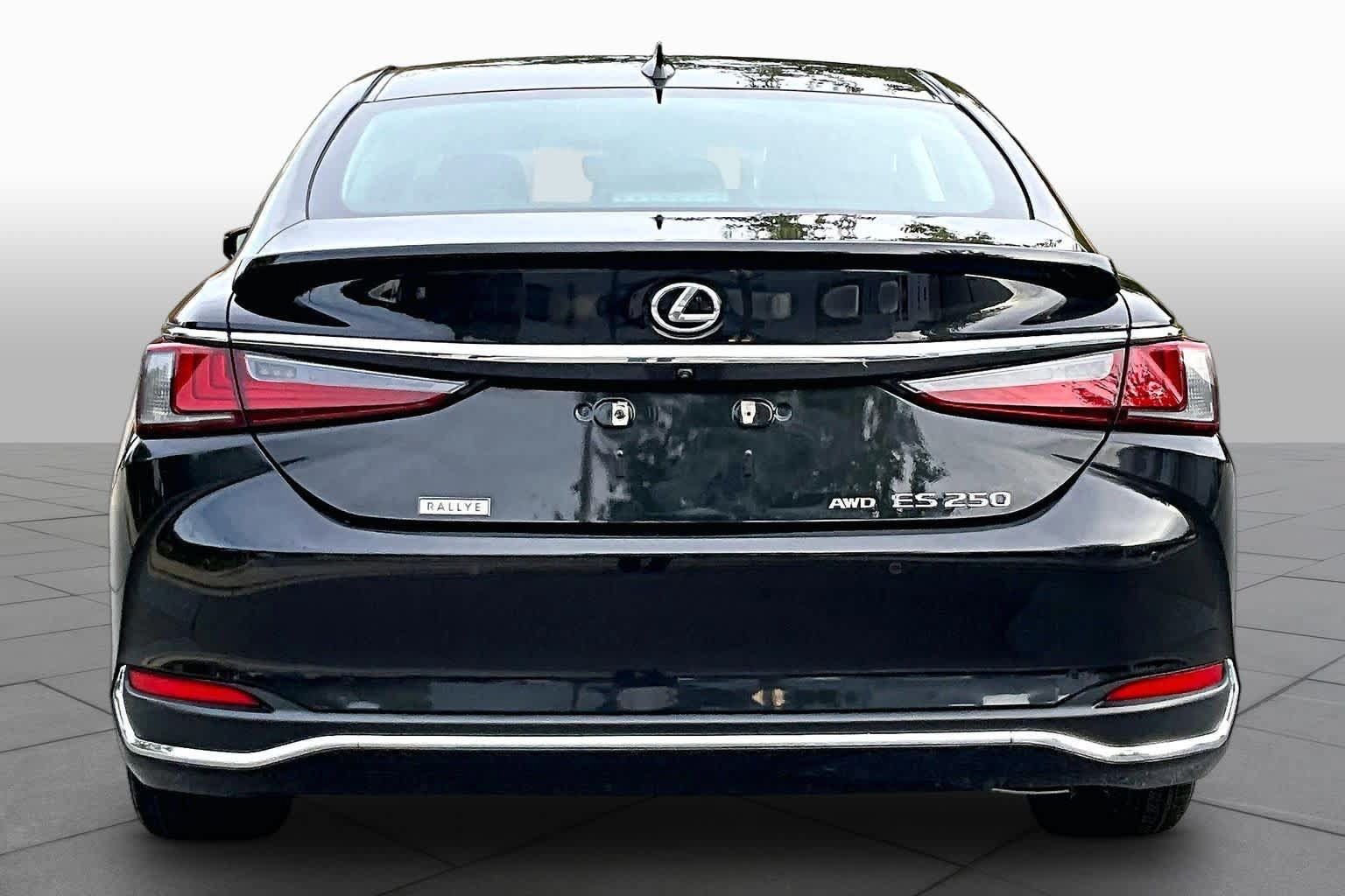 Used 2024 Lexus ES 250 w/ Premium Package AWD/4WD image 5