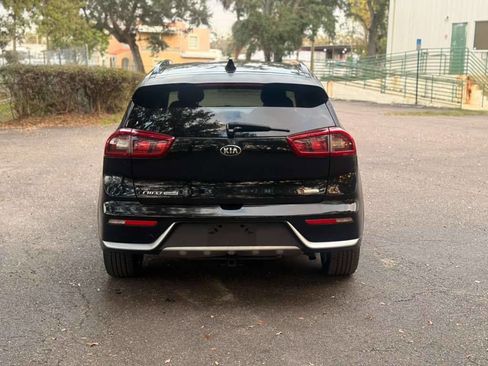 Used 2019 Kia Niro S Touring image 6