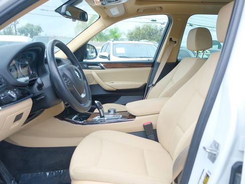 Used 2017 BMW X3 sDrive28i image 12