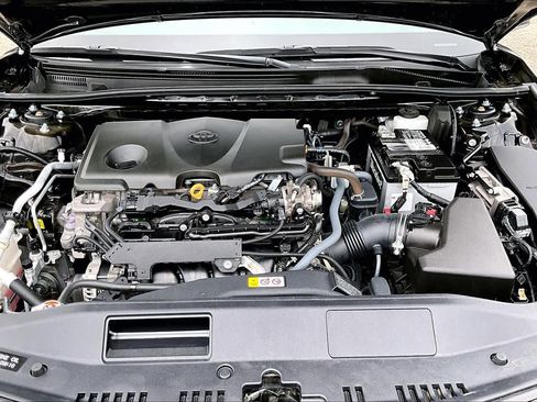 Used 2023 Toyota Camry SE image 33