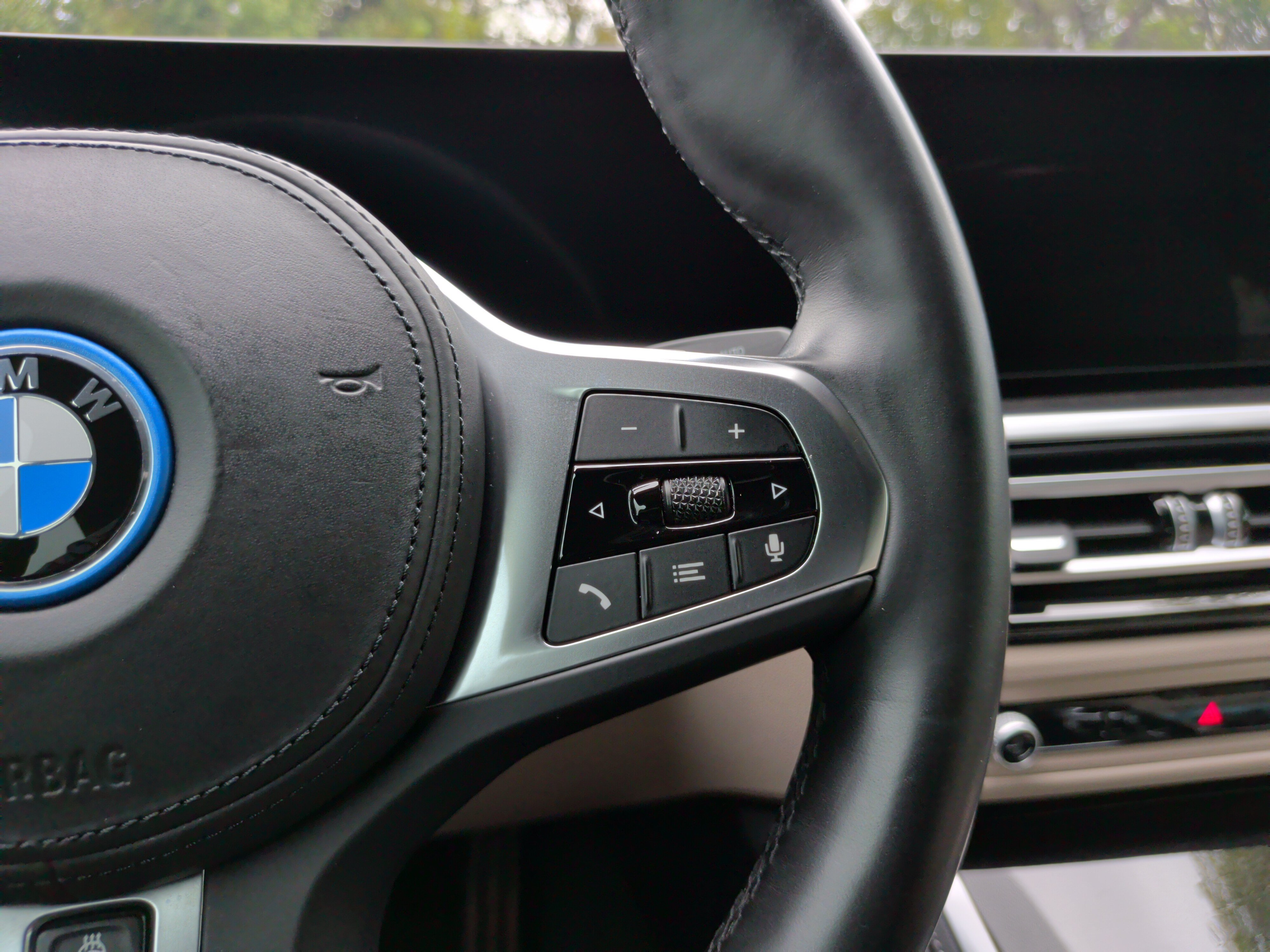Used 2023 BMW i4 eDrive40 w/ M Sport Package RWD image 25