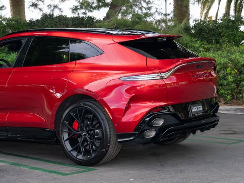 Used 2026 Aston Martin DBX 707 AWD/4WD image 10