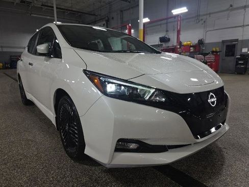 Used 2024 Nissan Leaf SV Plus image 3