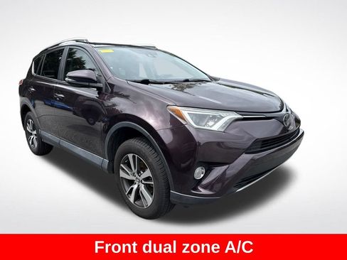 Used 2018 Toyota RAV4 XLE FWD image 2