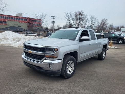 Used 2018 Chevrolet Silverado 1500 LT w/ All Star Edition image 7