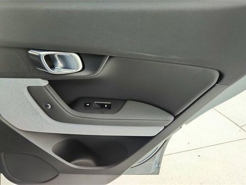 Used 2022 Polestar Polestar 2 image 26