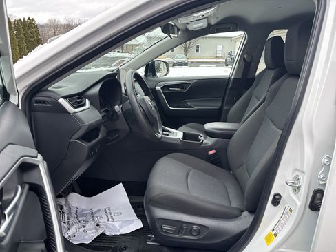 Certified 2025 Toyota RAV4 XLE image 15