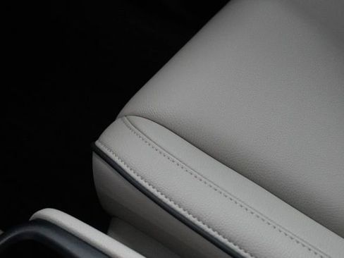 Certified 2025 Honda Odyssey Touring image 32