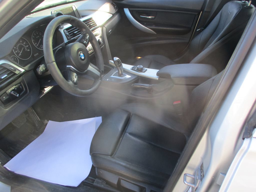 Used 2015 BMW 320i xDrive Sedan AWD/4WD image 8