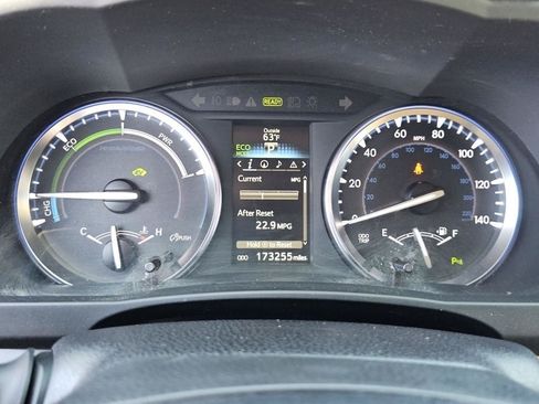 Used 2015 Toyota Highlander Limited AWD/4WD image 32