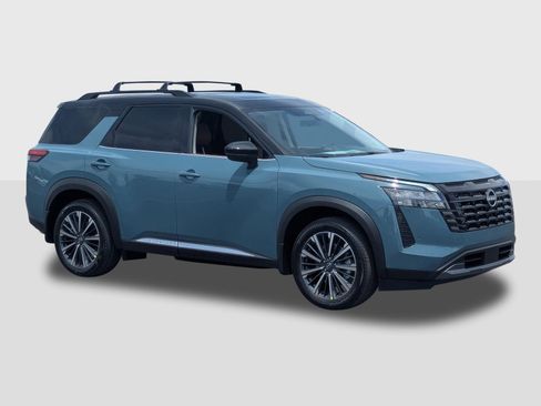 New 2026 Nissan Pathfinder Platinum w/ Cargo Package AWD/4WD image 8