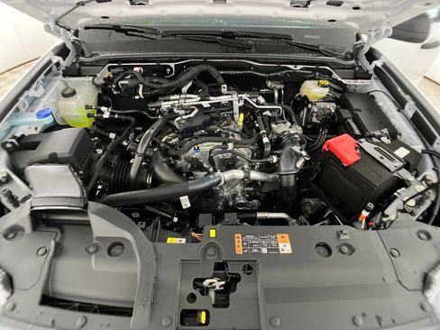 New 2025 Ford Ranger XLT w/ Equipment Group 301A High image 32