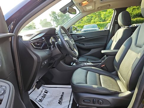 Used 2023 Buick Encore GX Essence w/ Experience Buick Package FWD image 13