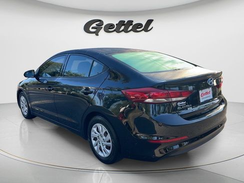 Used 2018 Hyundai Elantra SE FWD image 7