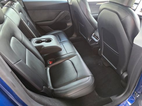 Used 2024 Tesla Model Y Long Range AWD/4WD image 30