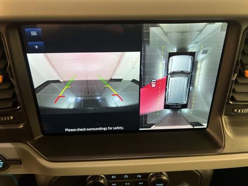 Certified 2022 Ford Bronco Badlands image 12