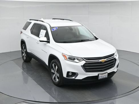 Used 2020 Chevrolet Traverse LT w/ LT Premium Package FWD image 40