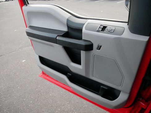 Used 2019 Ford F250 XL w/ Power Equipment Group image 27