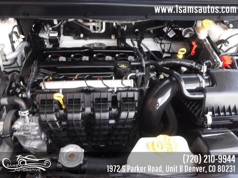 Used 2017 Dodge Journey SE image 28