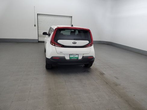 Used 2020 Kia Soul LX FWD image 6